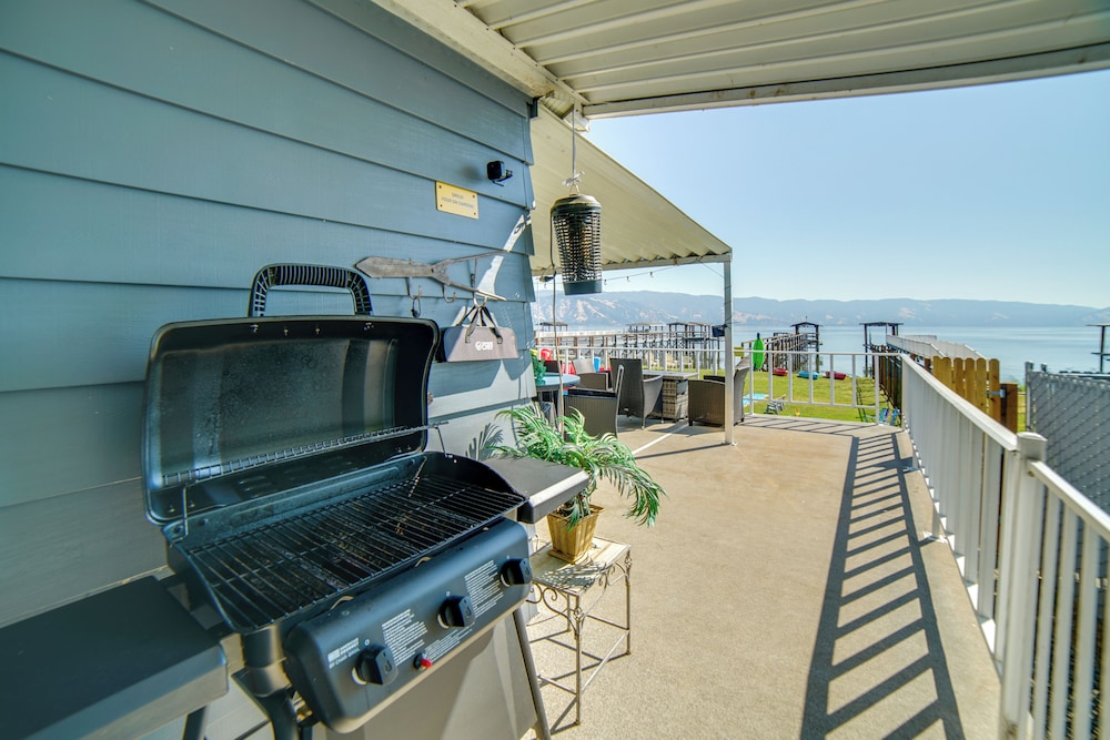 Hot Tub, Views & Dock! Playful Home on Clear Lake