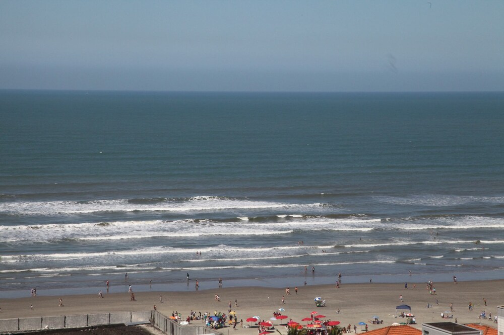 100m da Praia Aviação Imperdível view 4