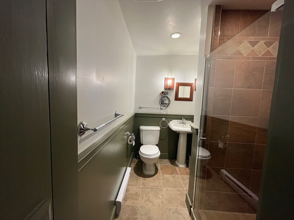 Bailey House Inn