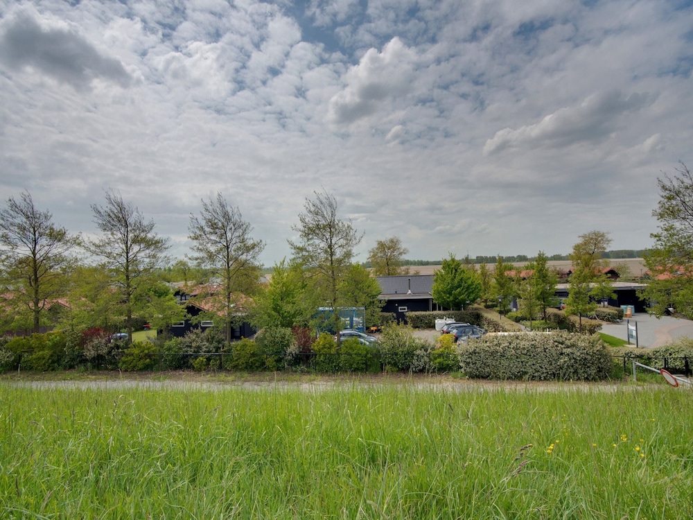 Holiday Home in Kattendijke Near National Park view 4