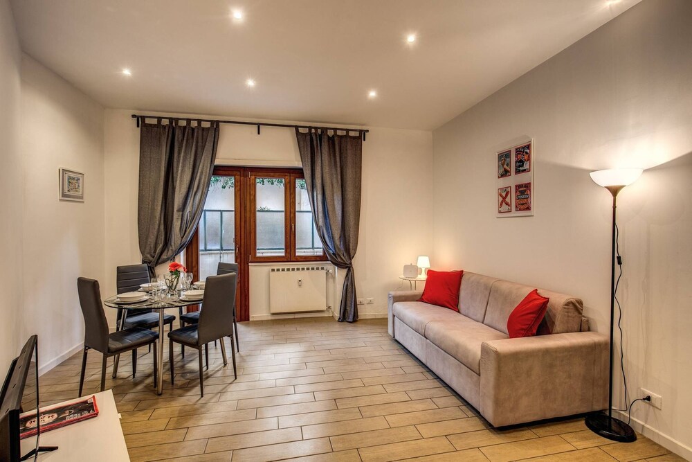 Ml Apartment - Ardesia Terrace Colosseo - 2bdr