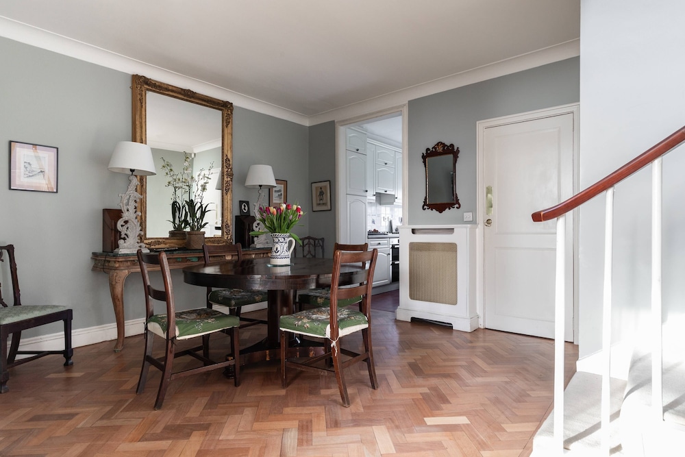 Courtfield Mews by Onefinestay