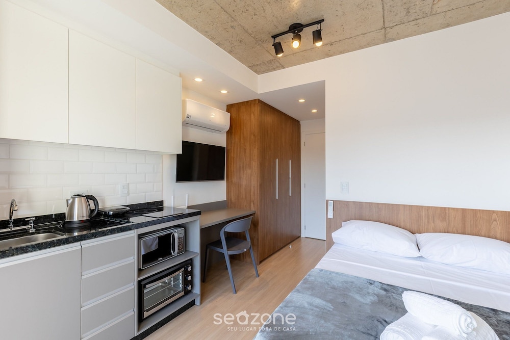 Fully Equipped Apartments Just a few Steps From the Botanical Garden in Curitiba - EBI