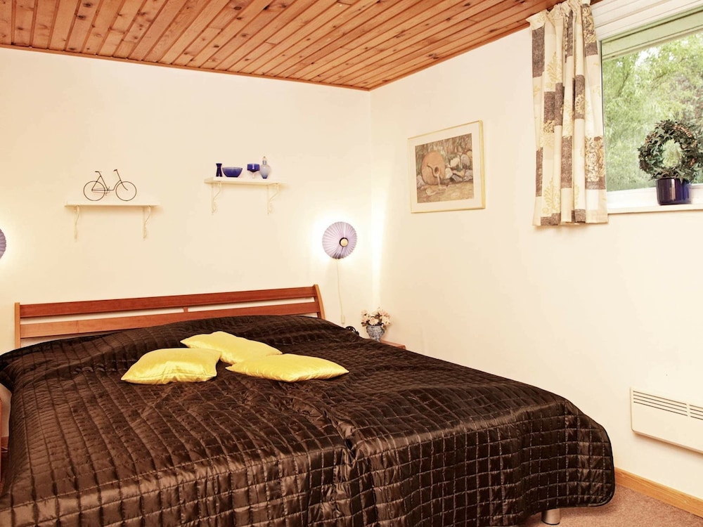 8 Person Holiday Home in Humble view 2