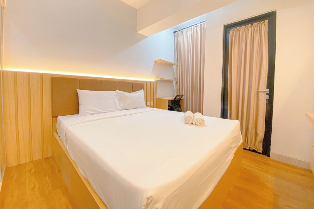 Wooden Nest Studio At The Alton Apartment