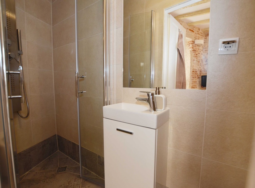 Modern and Cozy Rovinj Old Town Apartments