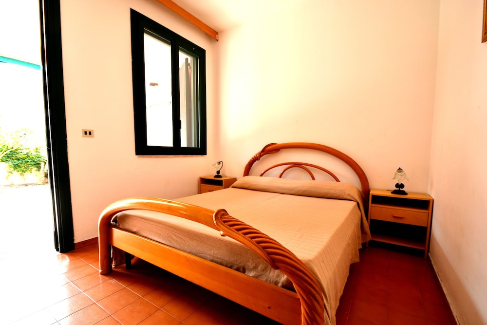 Comfortable Three-room Villa Located in Torre Dell'orso on the Ground Floor view 2