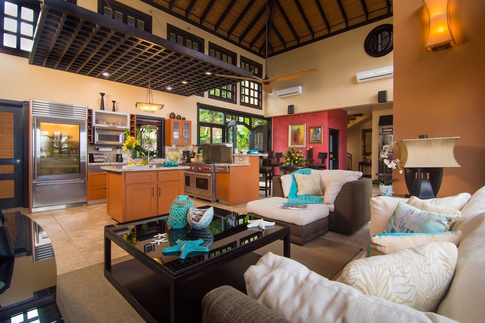 Crystal Cove Villa