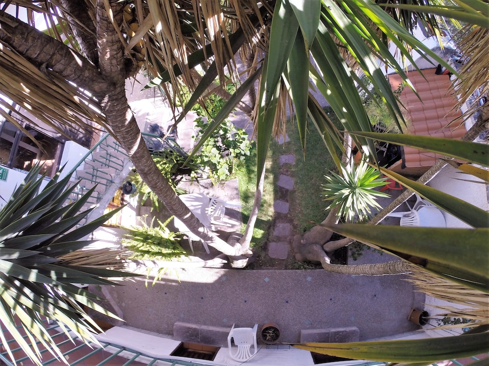 L'AUBERGE INN - Hostel