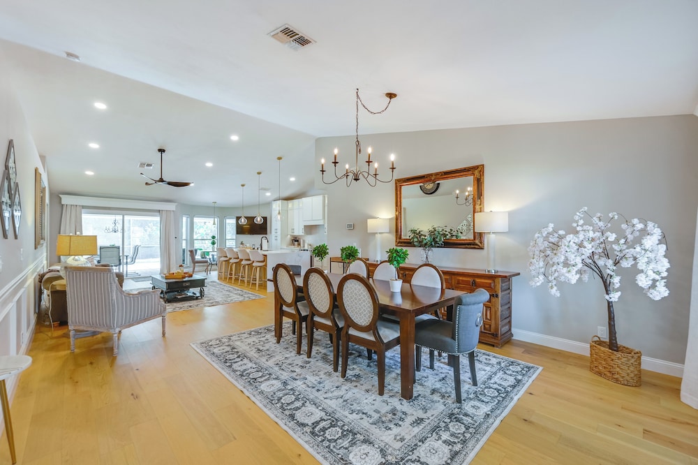 Resort Community Escape: Naples Home 5 Mi to Beach
