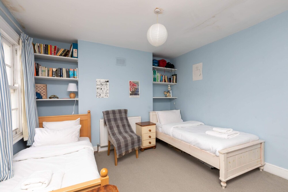 Charming 2BD Georgian Town House - Camden Town