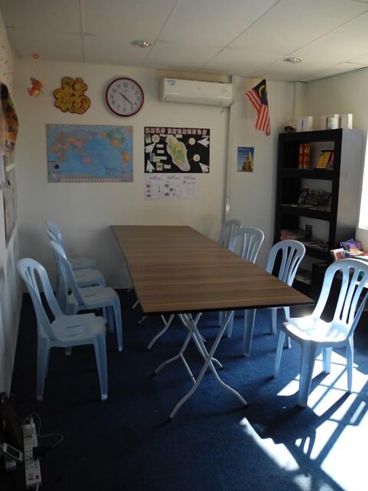 Submarine Guest House Central Market - Hostel