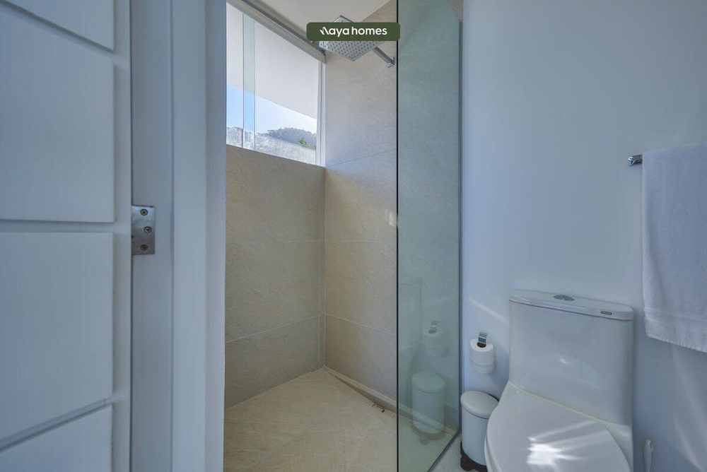 Luxurious 2BR Condo - Amazing Ocean View - Pool