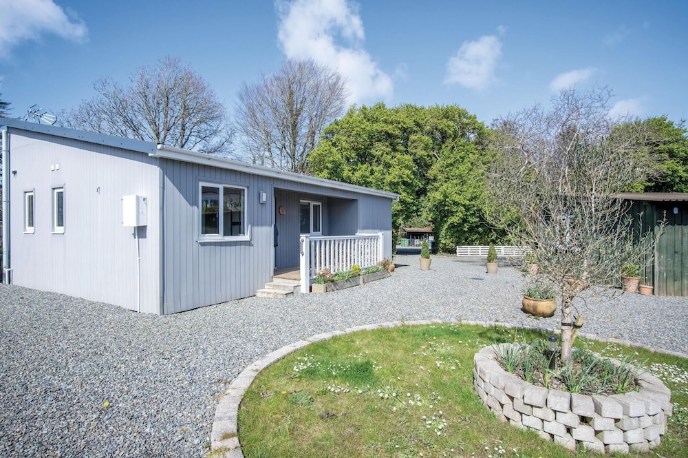 Skomer Lodge - 2 Bedroom Lodge - Manorbier
