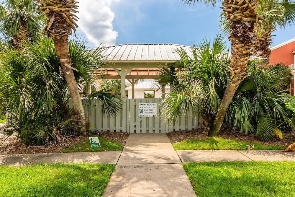 Gulf Walk 606