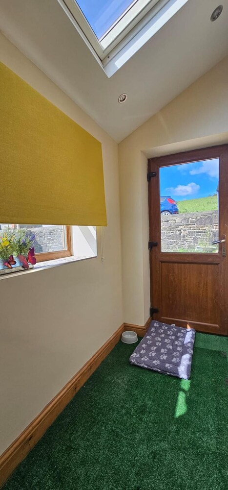 Delightful Space-view Farmhouse Astronauts Lodge