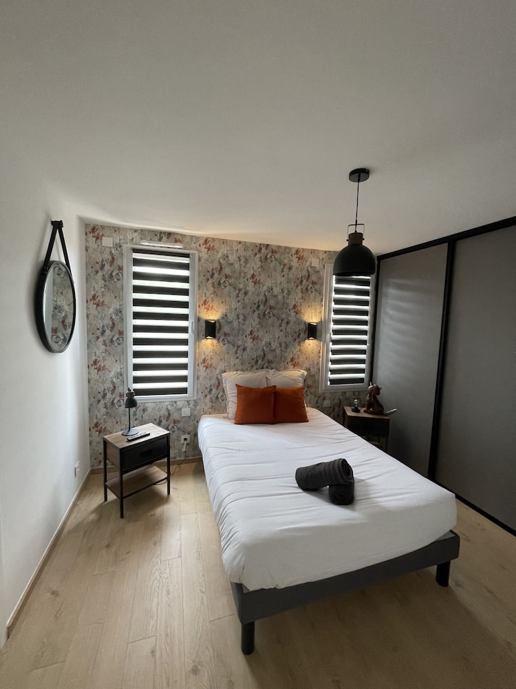 Villa in Saint-corneille With Private Jacuzzi