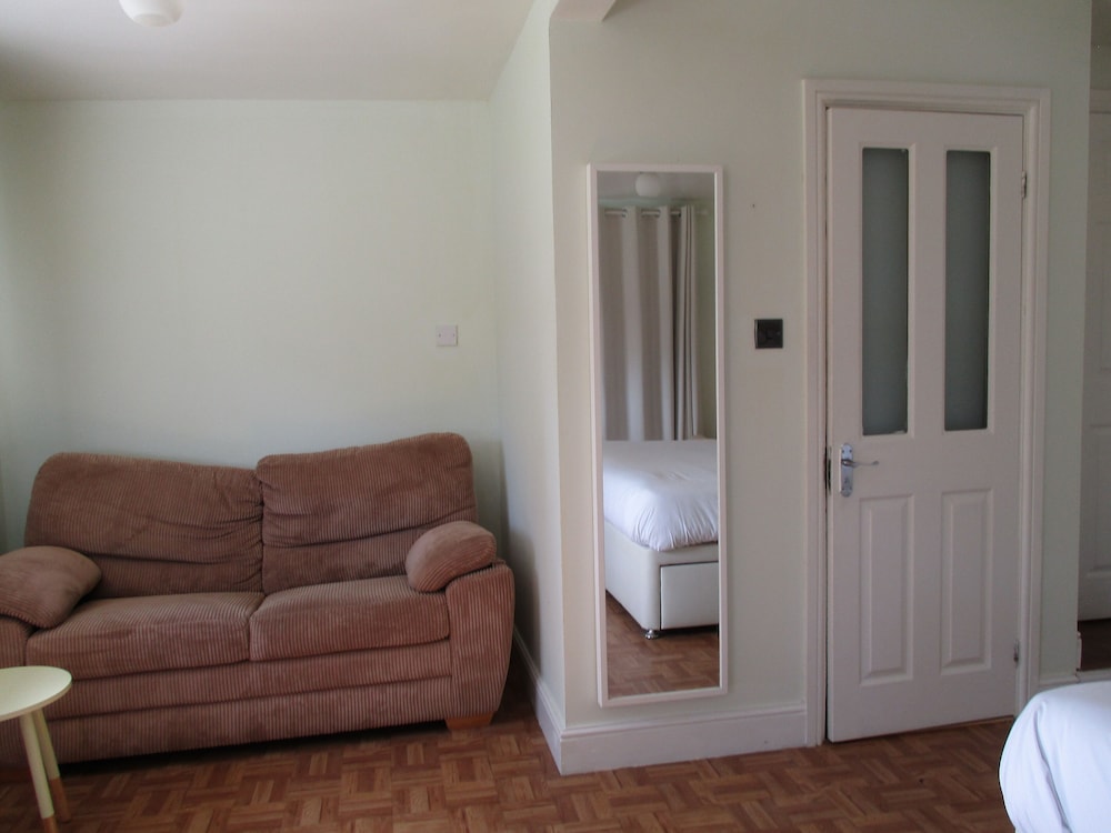 Hillview Bed and Breakfast