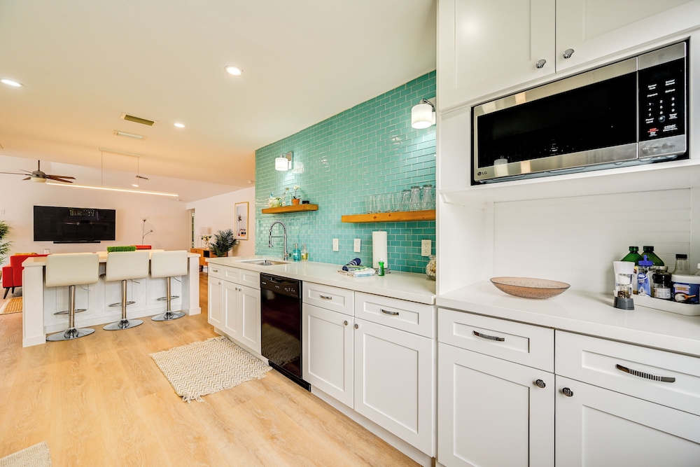 4 Mi to Ocean: Bonita Springs Oasis w/ Heated Pool