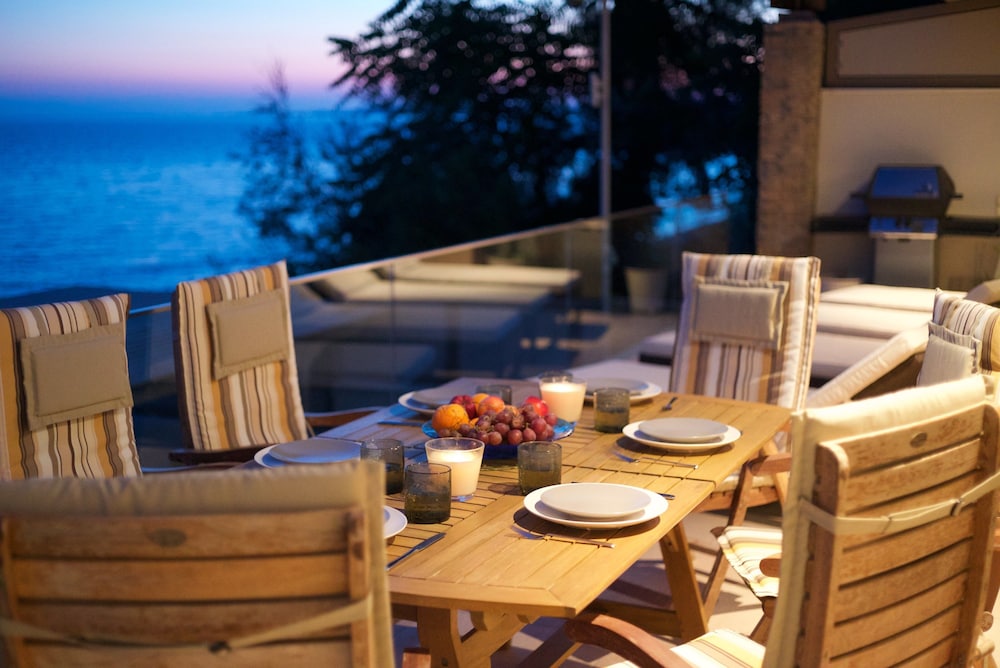 Infinity Beach House