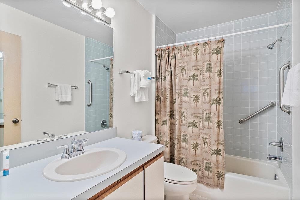 Unwind at St Augustine's Beachfront Oasis