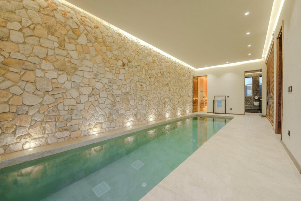 Silence Villas