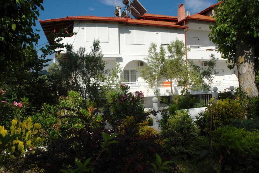 Xanthos Rooms