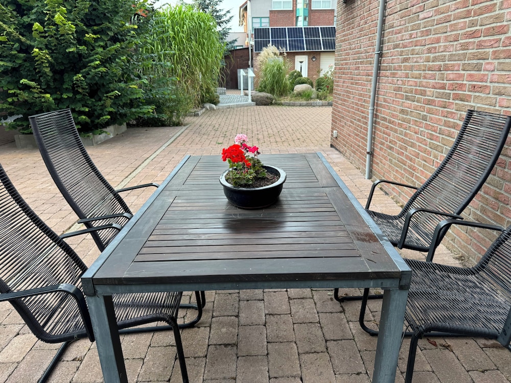 Modern House Gehrden 2