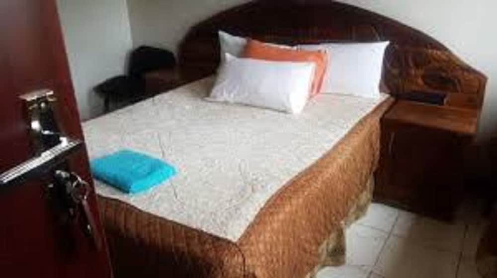 Providence Teez Lodge view 4