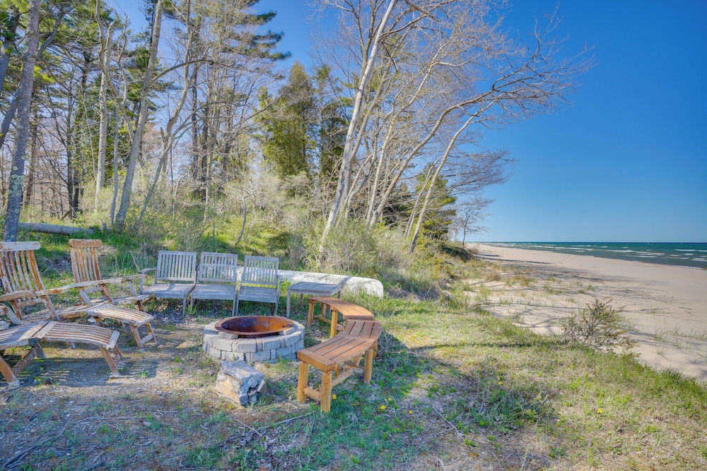 Private Beach on Lake Michigan: Oostburg Home