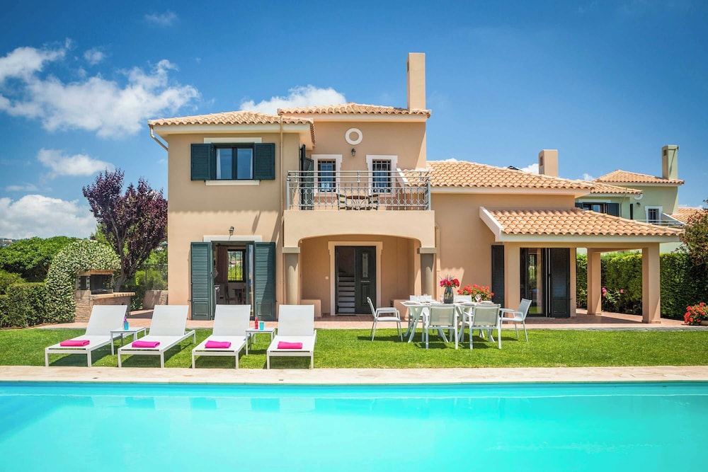 Villa Iro