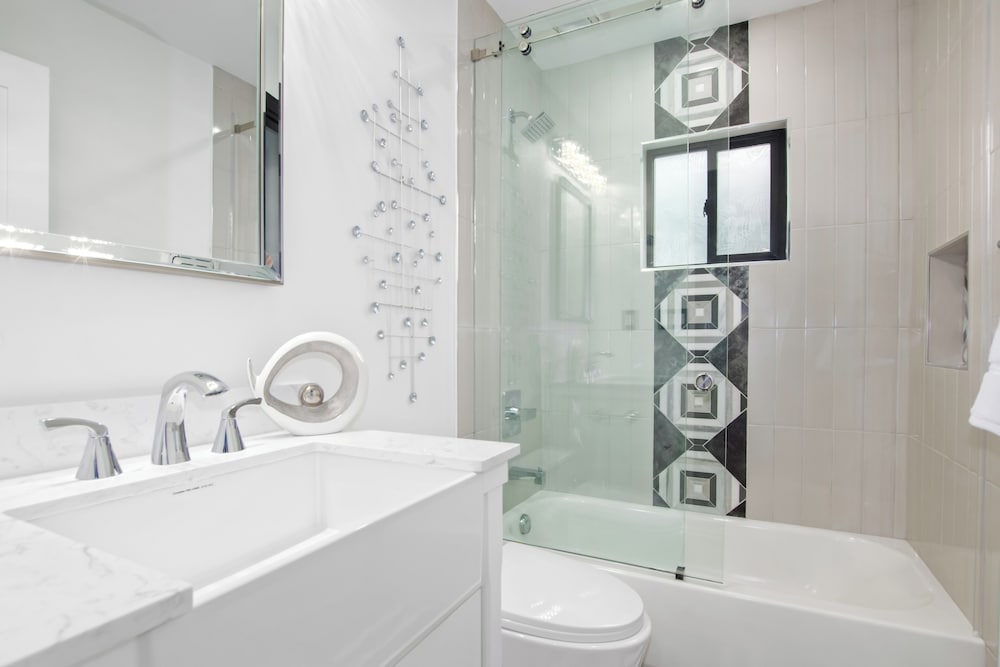 Modern Roose-pool Heat Available-hot Tub- Old Town