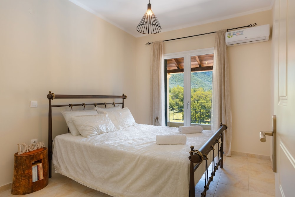 Elite Villa Dio in Ano Korakiana