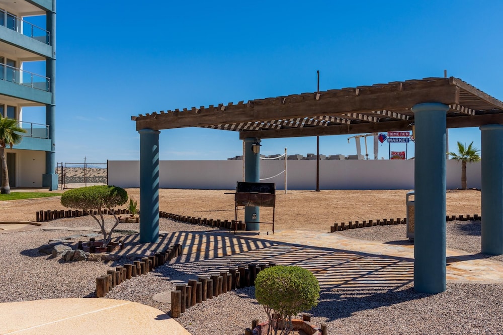 301 B Linda Vista Tranquil Sunset Vistas