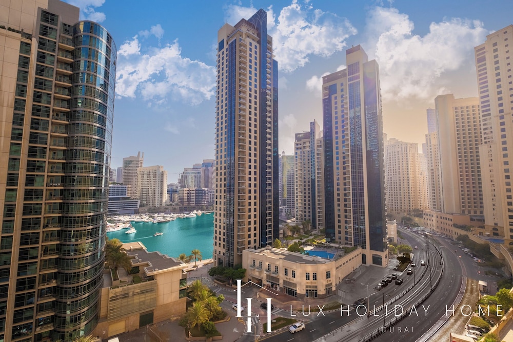 LUX The Luxurious Central JBR Suite 2