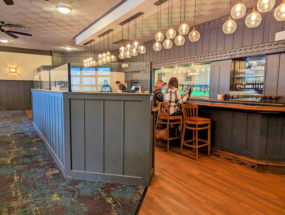 The Lodge Luxury Resort At Lake Harmony - Property Image 11