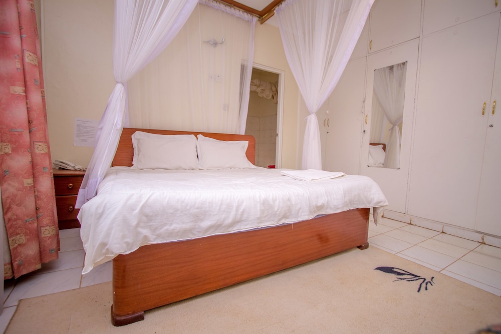 Ivys Inn Guest House