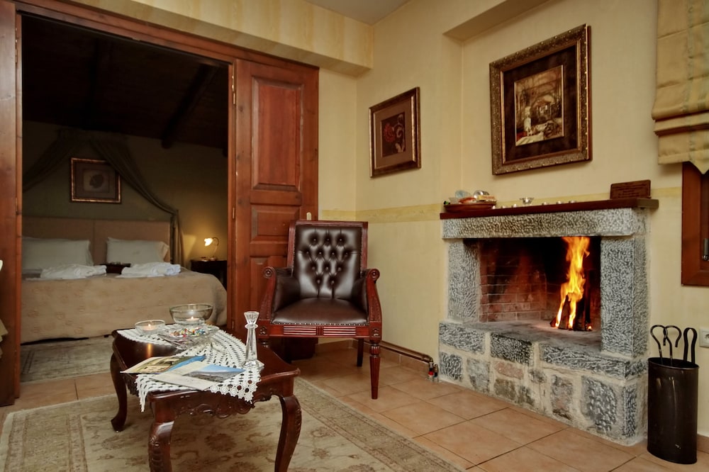 Menalia Villas & Suites