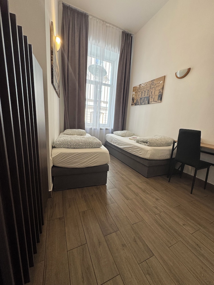 Amber Hostel