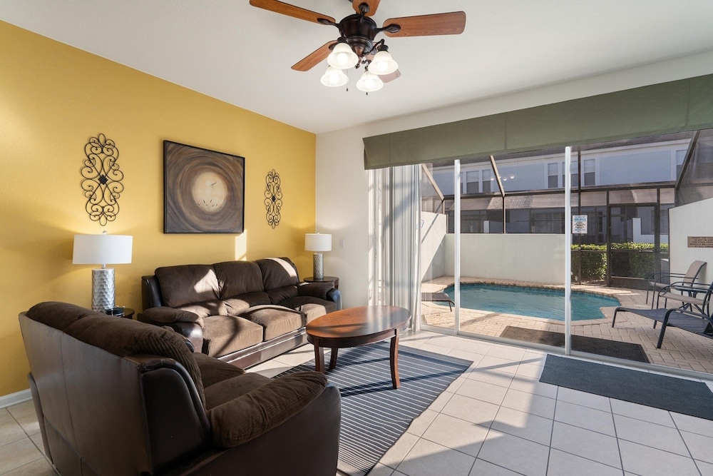 Windsor Hills 3 Bedroom Private Pool Townhome 3 Townhouse - Image 1