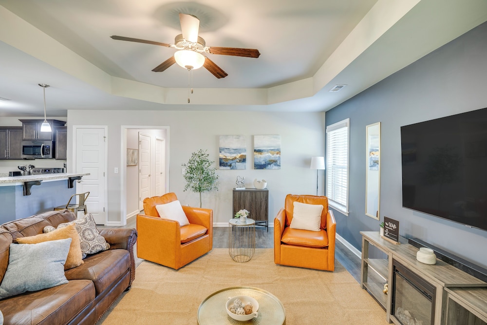 Family Home w/ Covered Patio in Ardmore