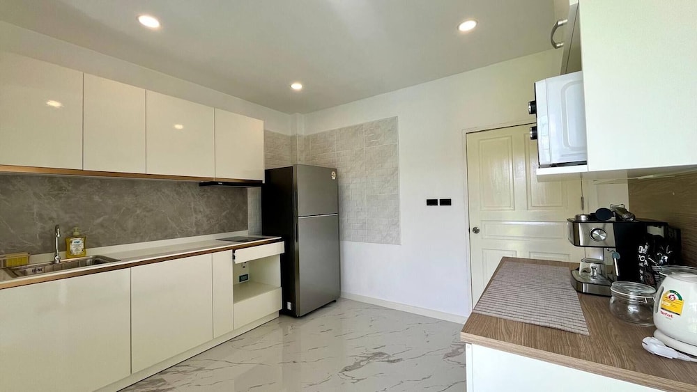 Khaolak Pool Villa With 3 Bedrooms