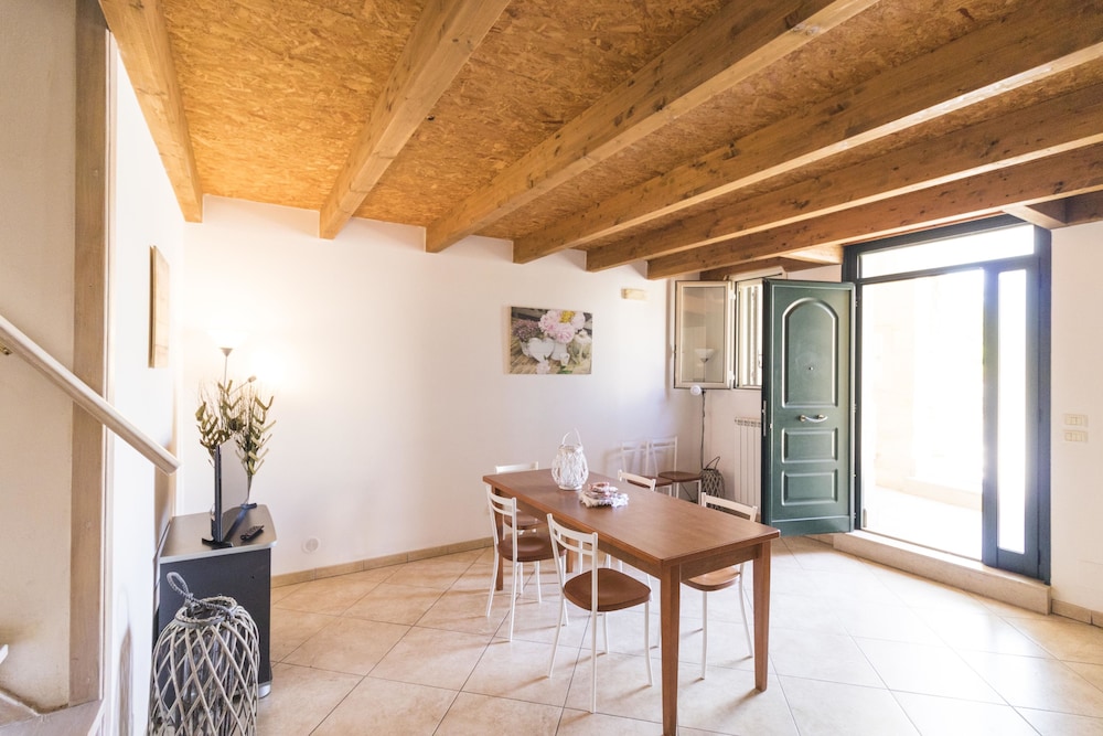 B&B Tarantola
