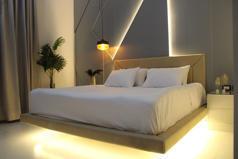 Elite Hotel