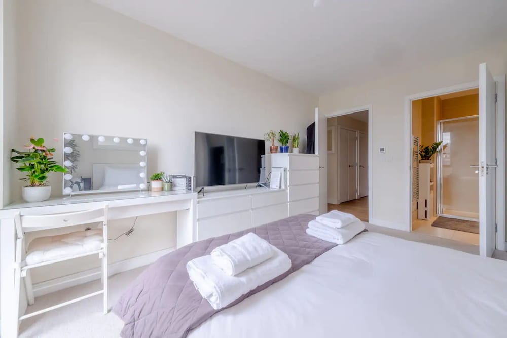 Modern 2 Bedroom Flat in Elephant and Castle
