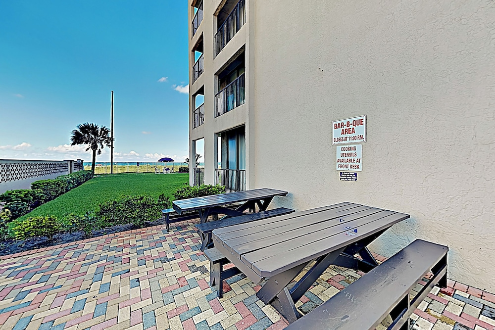 Gulf-front 2BR w/ Resort Amenities, Beach Access