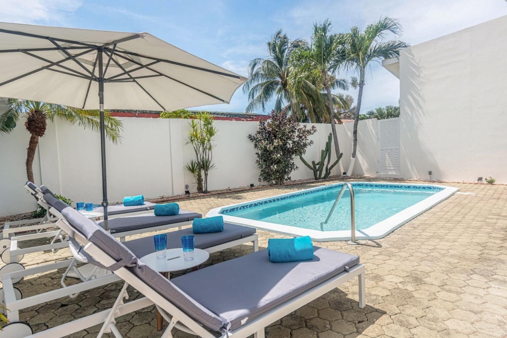 NEW Cozy Casa in Oranjestad