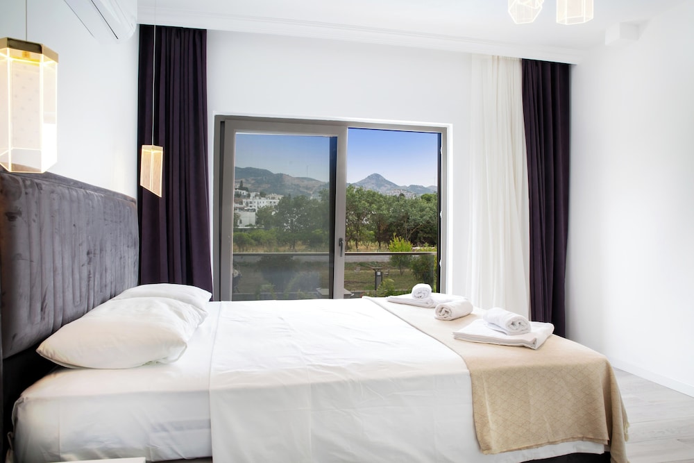 İmportantTravel BD4108 2Bedroomed Villa
