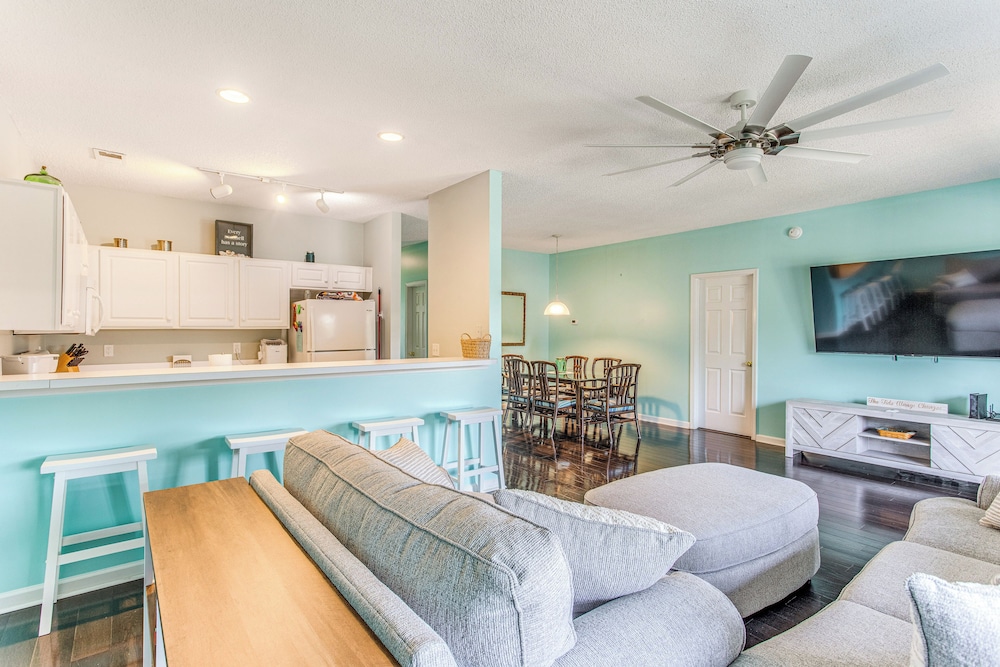 1 Mi to Beach: Family Condo in North Myrtle Beach!