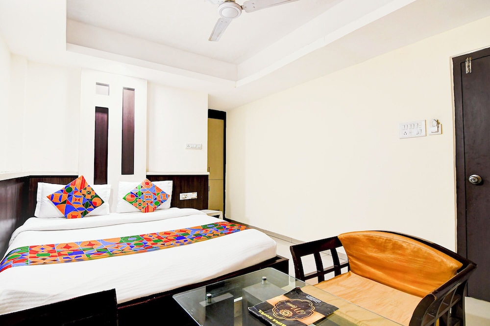 Fabhotel Park Street Inn